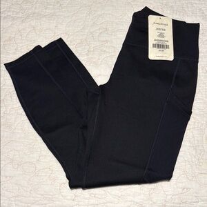 NWT Fabletics On-The-Go Black Leggings